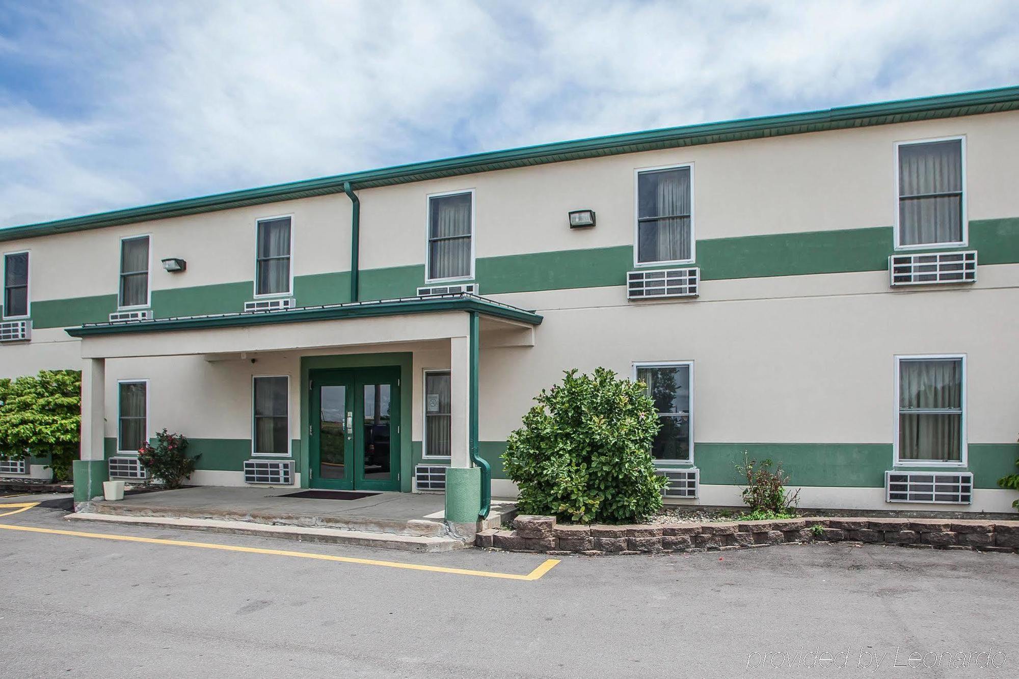 Econo Lodge Inn & Suites Granite City Exterior photo